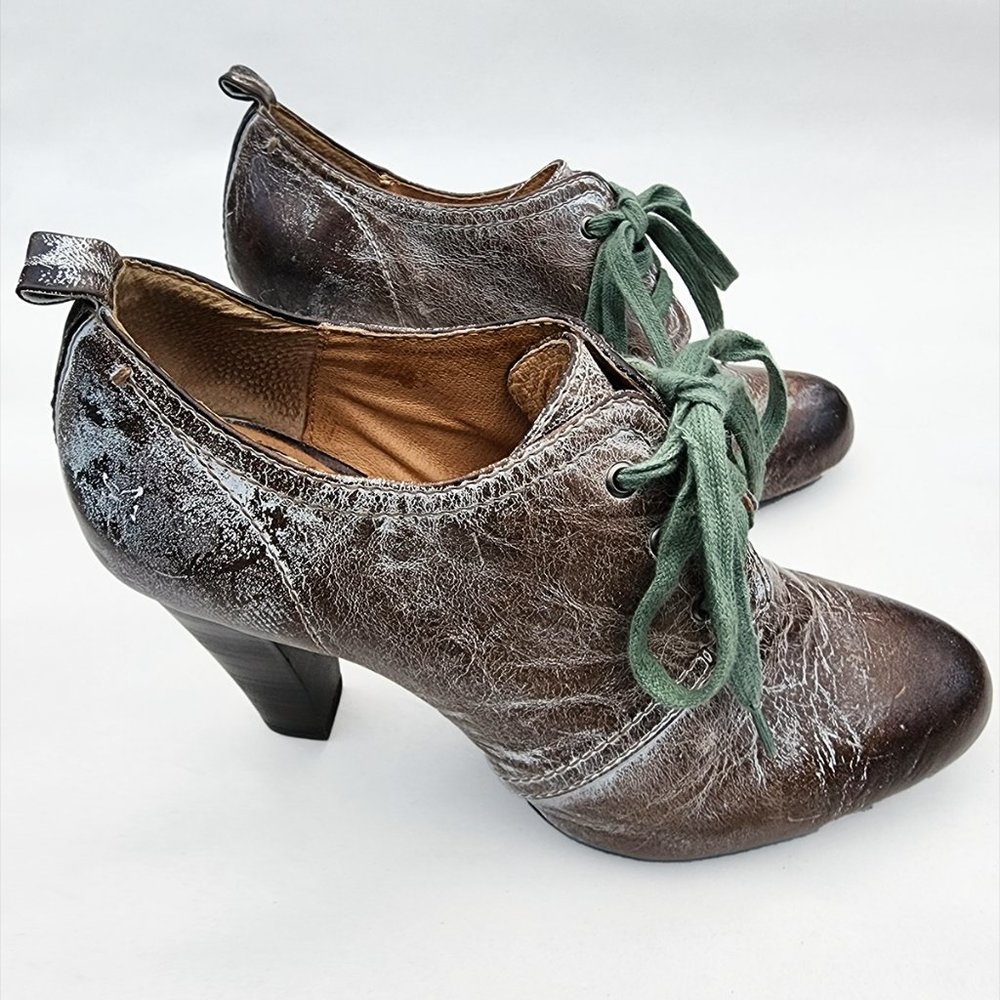 Frye Ankle Boots with Green Laces - Picture 4 of 7